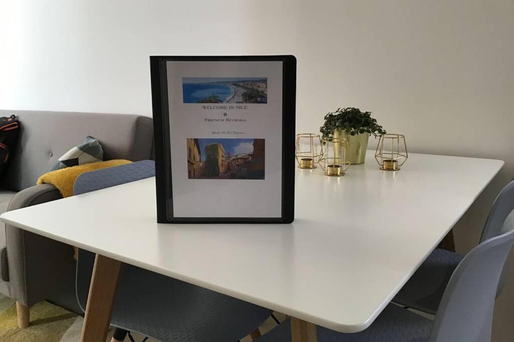 Appartement 2 Chambres Refait A Neuf, Climatise, A 2 Min De La Mer Nice Ngoại thất bức ảnh
